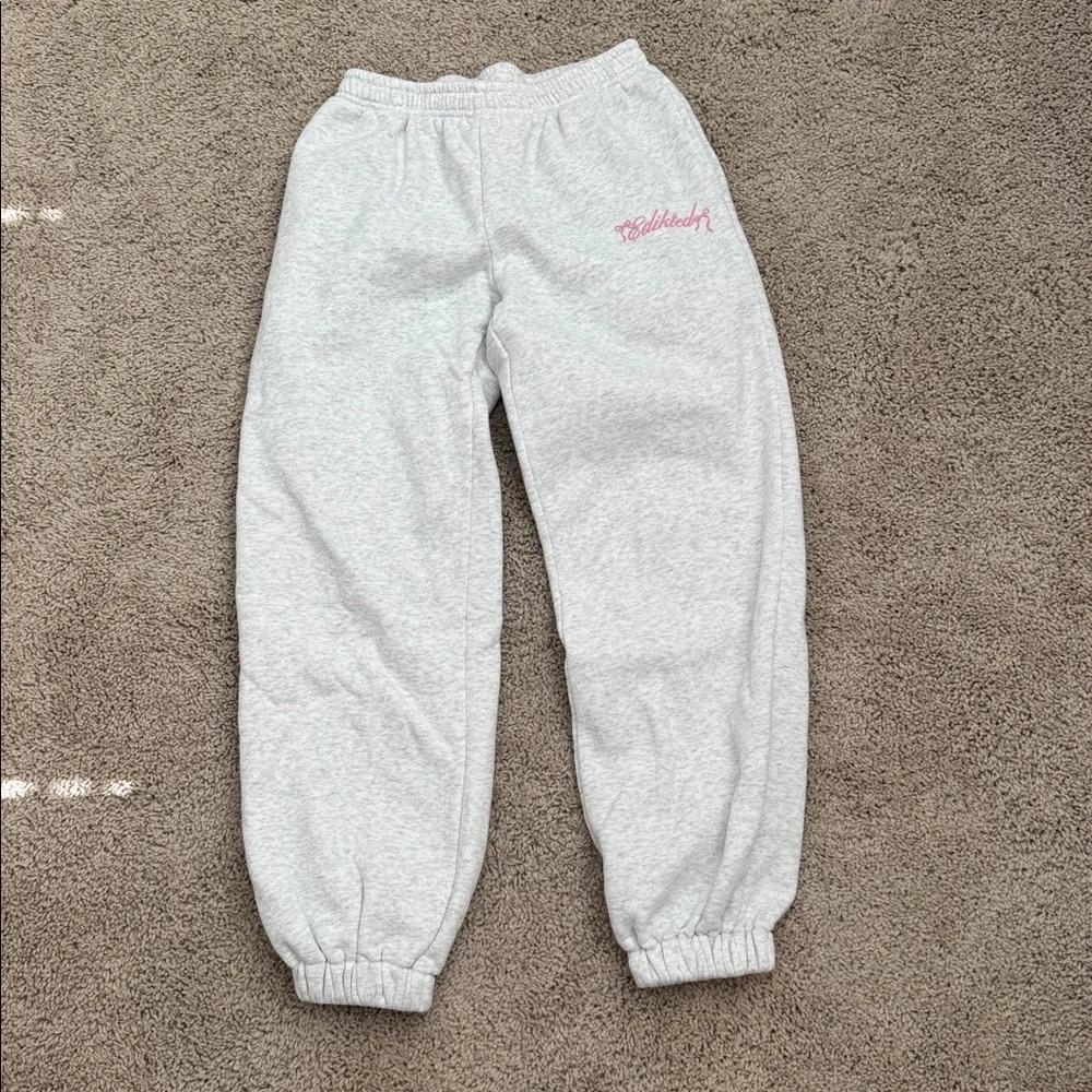 EDIKTED cinch leg sweatpants - Picture 2 of 4